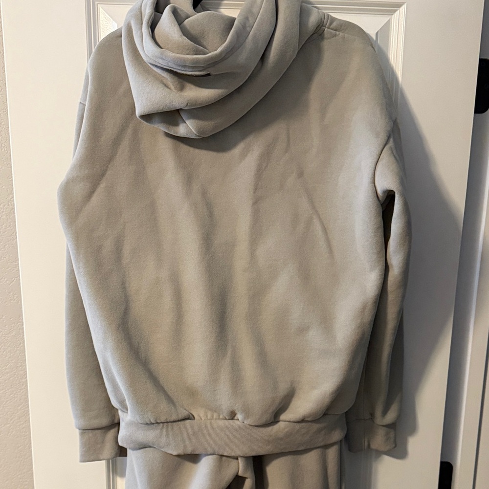Comfrt Women's stone Hoodie and Pants Set - Picture 3 of 5